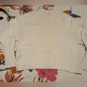 Aritzia Babaton Elegant Cream Sweater 100%cashmere